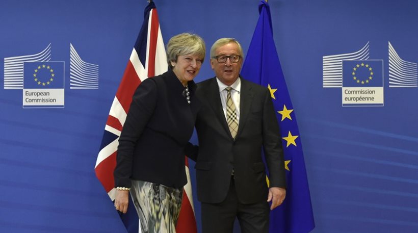 Αγωνία για το Brexit: Συνάντηση Γιούνκερ-Μέι στις 7 το πρωί - Φωτογραφία 1