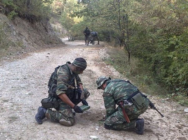 Στρατιωτική άσκηση στη Χαλκιδική: Η απίστευτη ανακοίνωση του δήμου - Με τι καλεί τους κατοίκους, να μην μπερδέψουν τους στρατιώτες - Φωτογραφία 1