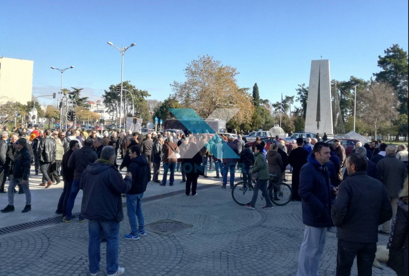 Φωτος: Συγκέντρωση στην Κομοτηνή κατά Ερντογάν - Φωτογραφία 8