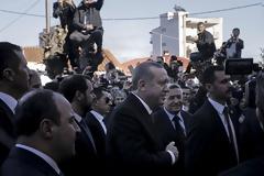 Ο Ερντογάν στην Κομοτηνή: «Άλλα συμφωνήσαμε κ. πρόεδρε» του είπε ο υφυπουργός Εξωτερικών