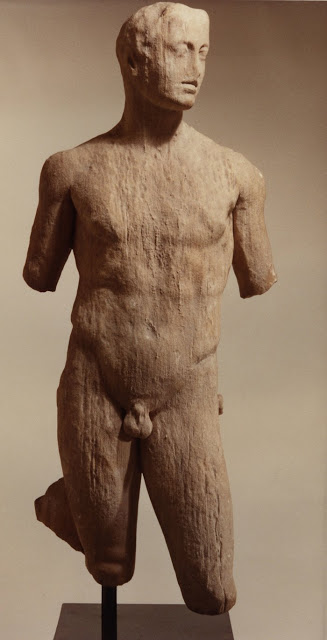 Έλληνας αρχαιολόγος: Υποπτο αρχαίο άγαλμα βγαίνει την Παρασκευή στο σφυρί - Φωτογραφία 3