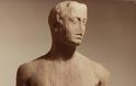 Έλληνας αρχαιολόγος: Υποπτο αρχαίο άγαλμα βγαίνει την Παρασκευή στο σφυρί - Φωτογραφία 3