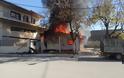 Πανικός από πυρκαγιά σε παράπηγμα δίπλα στο Αστυνομικό Μέγαρο Αγρινίου (φωτογραφίες) - Φωτογραφία 6