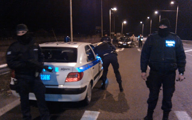Σπείρα έκανε 130 κλοπές στη Δυτική Ελλάδα - 13 συλλήψεις από την αστυνομία - Φωτογραφία 1