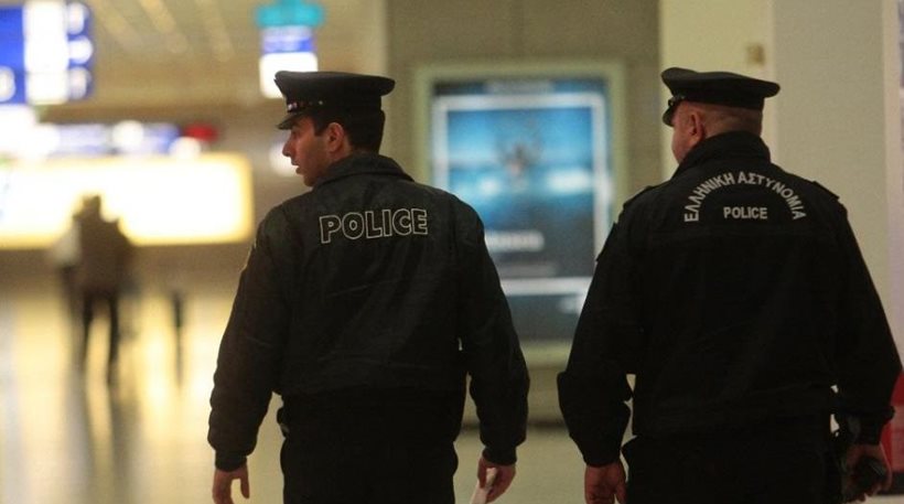 Γερμανία: Συνεχίζεται η «καραντίνα» για τους Έλληνες στα αεροδρόμια - Στέλνουμε κι άλλους αστυνομικούς - Φωτογραφία 1