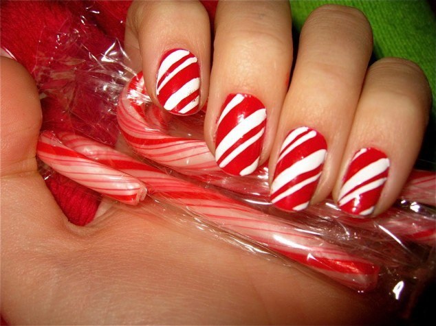 Christmas nails: Το αγαπημένο κόκκινο των Χριστουγέννων - Φωτογραφία 4