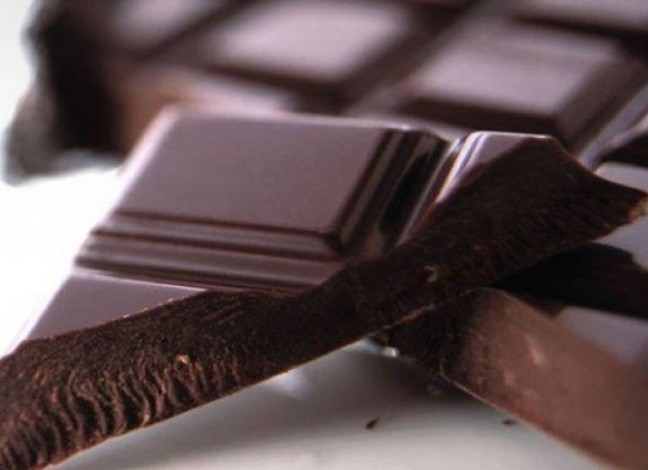Πώς να αφαιρέσετε το λεκέ από σοκολάτα - Φωτογραφία 1