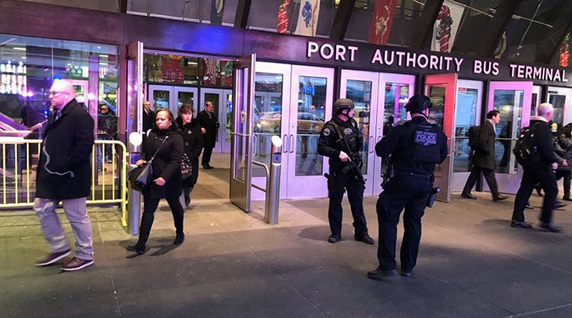 Alert! Έκρηξη σε σταθμό λεωφορείων στη Νέα Υόρκη - Υπάρχουν τραυματίες - Φωτογραφία 1