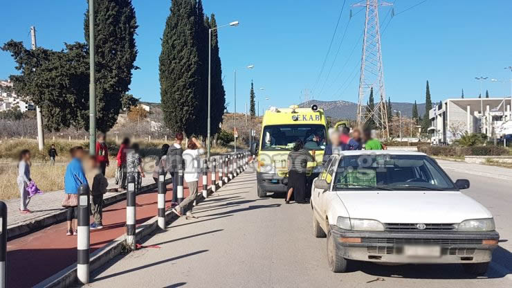 Λαμία: Αυτοκίνητο παρέσυρε παιδάκι - Επιτέθηκαν στον οδηγό - Φωτογραφία 3