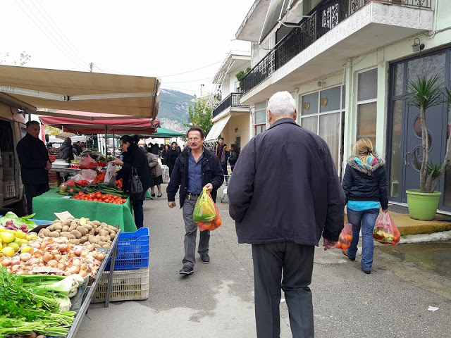 ΣΗΜΕΡΑ: Μια βόλτα στην Λαϊκή Αγορά της ΒΟΝΙΤΣΑΣ (ΦΩΤΟ: Στέλλα Λιάπη) - Φωτογραφία 3