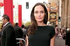 Σκελετωμένη η Jolie! Δεν θα πιστεύετε πόσα κιλά ζυγίζει... [photos]