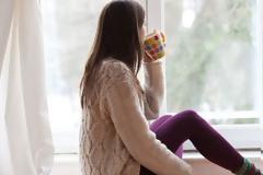 10 tips για να απαλλαγείς από τον ενοχλητικό πονόλαιμο