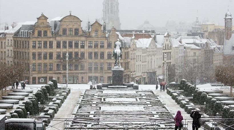Βρυξέλλες: Ακυρώνονται πτήσεις λόγω ισχυρών χιονοπτώσεων - Φωτογραφία 1