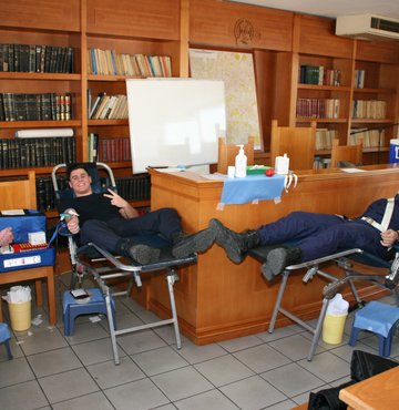 Οι αστυνομικοί της Τροχαίας ενίσχυσαν την Τράπεζα Αίματος της Ένωσης Αθηνών - Φωτογραφία 6