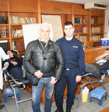 Οι αστυνομικοί της Τροχαίας ενίσχυσαν την Τράπεζα Αίματος της Ένωσης Αθηνών - Φωτογραφία 8