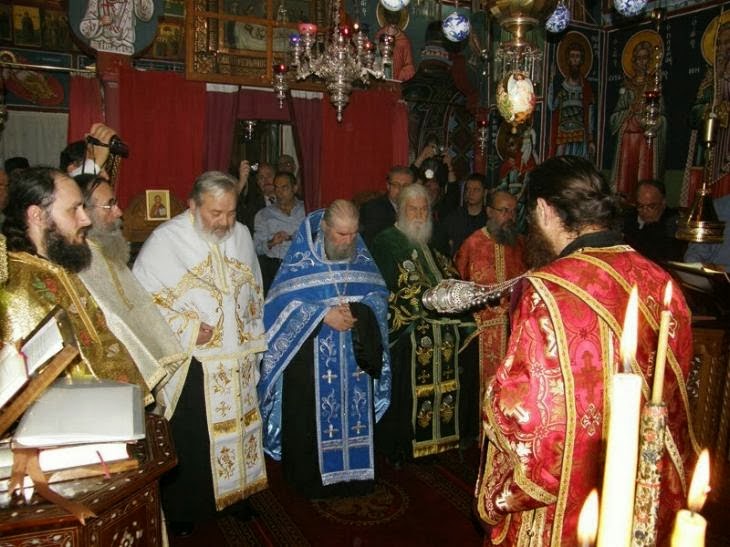 9943 - Πανηγυρίζει η Ιερά Βατοπαιδινή Σκήτη του Αγίου Ανδρέα - Φωτογραφία 2