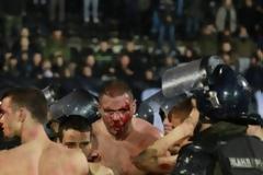Αγριο ξύλο και τραυματίες στο Παρτίζαν – Ερυθρός Αστέρας [photos+video]