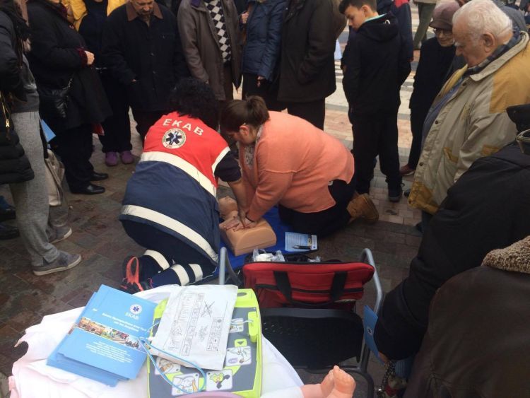 Διακομιδές με δανεικά ασθενοφόρα για τους Αιτωλοακαρνάνες - Φωτογραφία 5