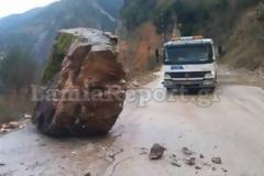 Ευρυτανία: Είχαν Άγιο οι διερχόμενοι οδηγοί... [photos]