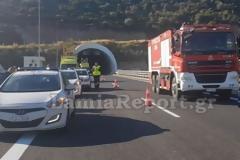 Στυλίδα: Συναγερμός για φωτιά σε νταλίκα στις σήραγγες [photos]