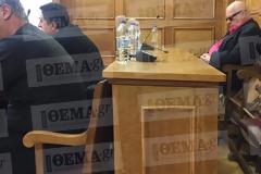 Δημήτρης Καβαδέλλας: Ο βουλευτής... Κοιμάμαι μην με ξυπνάτε