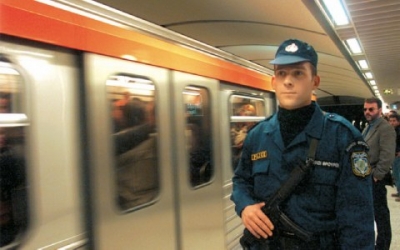 Πρώην ειδικοί φρουροί θ' αναλάβουν τη φύλαξη των σταθμών μετρό και ΗΣΑΠ - Πού είναι σήμερα αυτοί; - Φωτογραφία 1