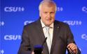 Γερμανία: Επανεξελέγη με 83,7% πρόεδρος του CSU ο Χορστ Ζεεχόφερ
