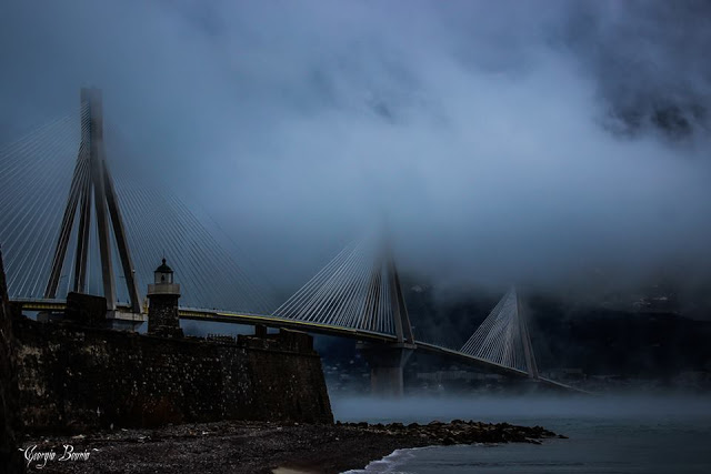 Όταν η γέφυρα Ρίου-Αντιρρίου χάνεται μέσα στην ομίχλη - Φωτογραφία 5