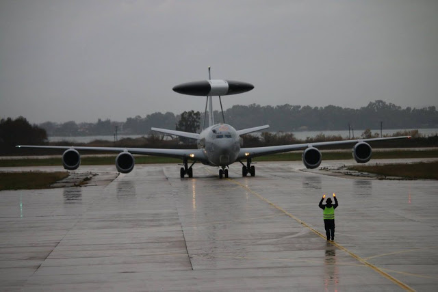 Προσγειώθηκε για πρώτη φορά στη Αεροπορική Βάση του ΑΚΤΙΟΥ το E-3F Awacs - Φωτογραφία 1