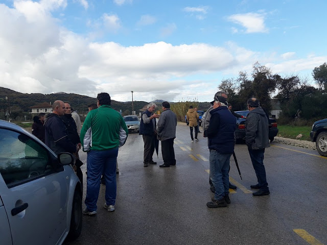 Νέα δυναμική διαμαρτυρία σήμερα στη ΓΟΥΡΓΟΥΒΛΗ ΘΥΡΡΕΙΟΥ ενάντια στην εγκατάσταση μονάδας με βιορευστά (ΦΩΤΟ: Στέλλα Λιάπη) - Φωτογραφία 122