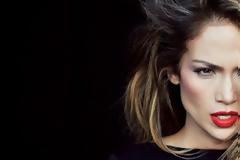 Jennifer Lopez: κάθε χρόνο και πιο σέξι