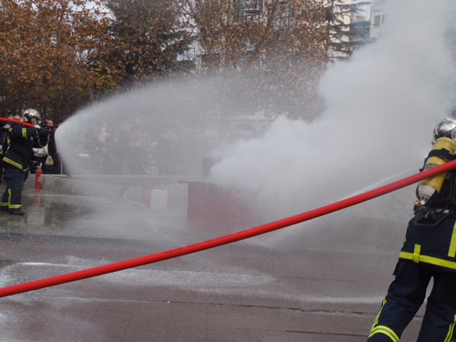 Πώς γιόρτασαν τους προστάτες του Πυροσβεστικού Σώματος στη Λάρισα - Φωτογραφία 5