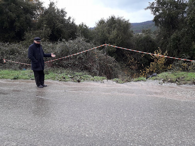 Επικίνδυνος ο δρόμος στο χωριό ΜΑΧΑΙΡΑΣ Ξηρομέρου (ΒΙΝΤΕΟ-ΦΩΤΟ) - Φωτογραφία 5