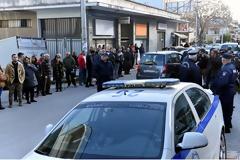 Τραγωδία: 44χρονος αστυνομικός δολοφόνησε την 4χρονη κόρη του, την γυναίκα και την πεθερά του ενώ στη συνέχεια αυτοκτόνησε - Ήταν και στη φρουρά πρώην πρωθυπουργού! (ΦΩΤΟ)