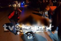35χρονος παρασύρθηκε από αυτοκίνητο. Σε κρίσιμη κατάσταση στο νοσοκομείο. Προσοχή σκληρές εικόνες