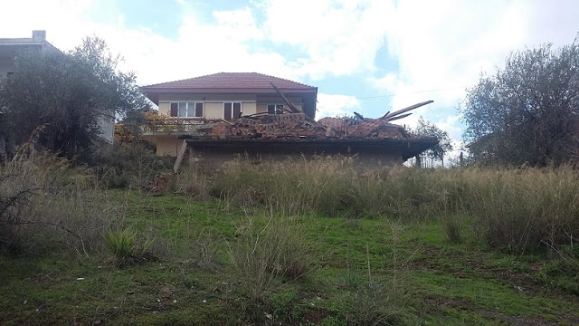 Κατεδάφισαν λάθος σπίτι σε χωριό του Αγρινίου - Φωτογραφία 1