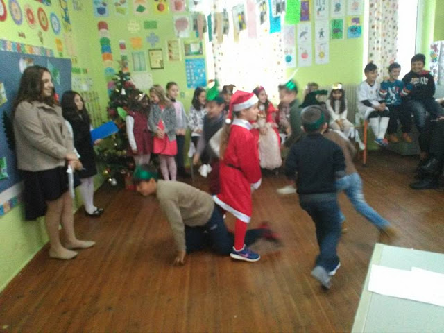 Η ΧΡΙΣΤΟΥΓΕΝΝΙΑΤΙΚΗ ΓΙΟΡΤΗ ΤΟΥ ΔΗΜΟΤΙΚΟΎ ΣΧΟΛΕΙΟΥ ΧΡΥΣΟΒΙΤΣΑΣ (ΦΩΤΟ) - Φωτογραφία 27