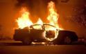 Φριχτό ατύχημα στη Γλυφάδα: Οδηγός κάηκε μέσα στο αυτοκίνητό του [Βίντεο]