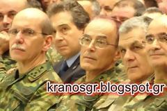Φωτό στελεχών, έφεδρων και εθνοφυλάκων από την τελετή λήξης έτους Εφεδρείας και Εθνοφυλακής
