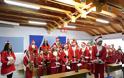 Ευχές και Χριστουγεννιάτικα κάλαντα στο Δημαρχείο Μεσολογγίου - Φωτογραφία 2