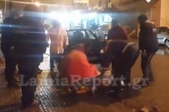 Λαμία: Αυτοκίνητο παρέσυρε μάνα με παιδί στην αγκαλιά της [photo]