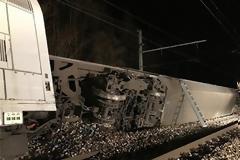 Σύγκρουση τρένων στην Αυστρία: Τουλάχιστον 17 τραυματίες