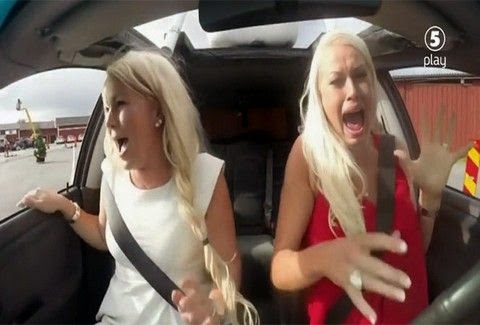 ΞΕΚΑΡΔΙΣΤΙΚΟ!! Ένα τεστ οδήγησης για ξανθιές...[video] - Φωτογραφία 1