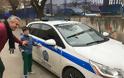 Έδωσαν χαρά στα παιδιά οι αστυνομικοί στην Κοζάνη (φωτογραφίες) - Φωτογραφία 4