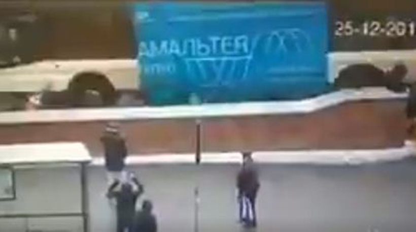 Απίστευτο δυστύχημα στη Μόσχα: Λεωφορείο «εισέβαλε» στο μετρό - Πέντε νεκροί - Φωτογραφία 1