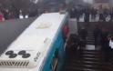 Λεωφορείο έπεσε σε υπόγεια διάβαση πεζών στην Μόσχα