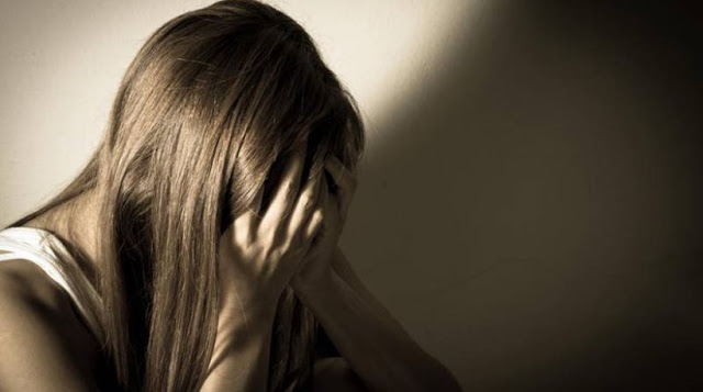 Καταγγελία σοκ στην Καλαμάτα: 15χρονη έπεσε θύμα βιασμού από 17χρονο σε καφετέρια - Φωτογραφία 1
