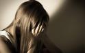 Καταγγελία σοκ στην Καλαμάτα: 15χρονη έπεσε θύμα βιασμού από 17χρονο σε καφετέρια