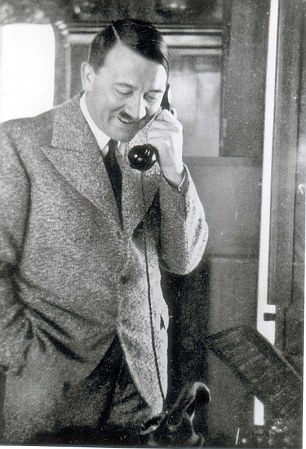 Το «κόκκινο τηλέφωνο» του Χίτλερ πουλήθηκε έναντι 500.000 ευρώ! - Φωτογραφία 4
