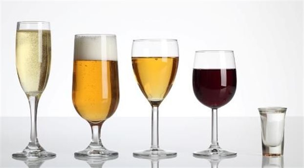 Αλκοτέστ: Στα πόσα ποτά υπερβαίνουμε το νόμιμο όριο - Φωτογραφία 1